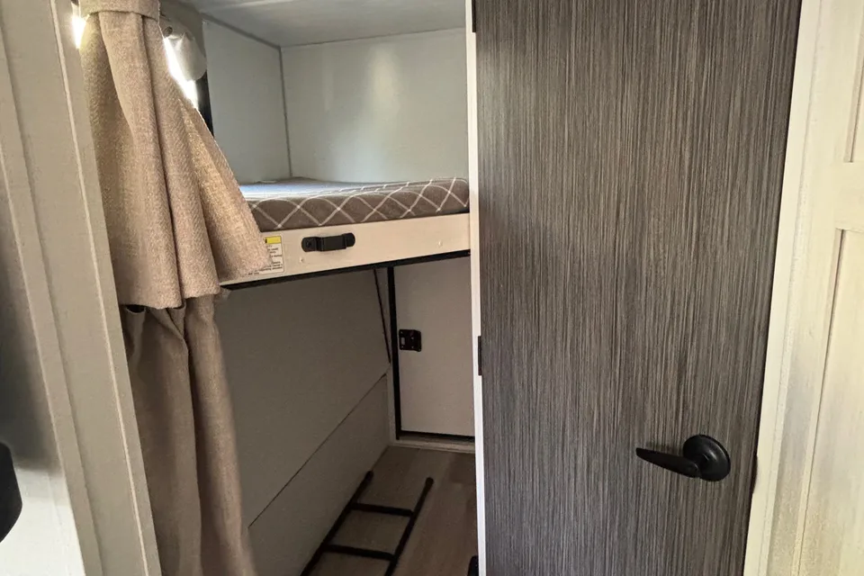 The Beijů- 2026 RPod 200 Travel Trailer
