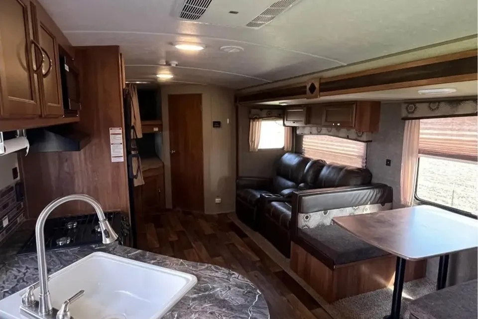 Norfolks Springdale Keystone  SG270LE Travel Trailer
