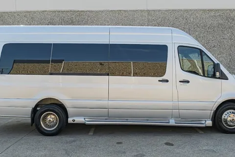 Mickey's Regency RV Sprinter 3500xd 170 EXT Class B