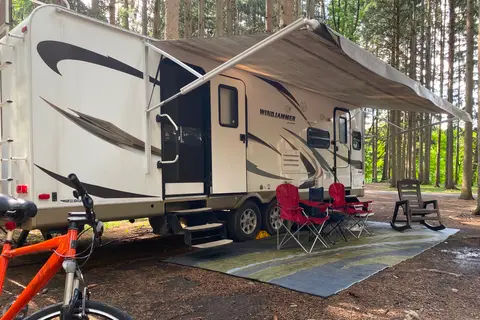 Outstanding Forest River Rockwood 31’ Travel Trailer # 1