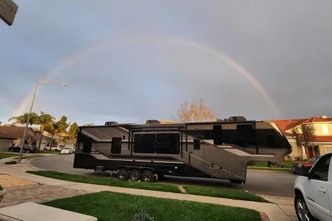 Grand Design Momentum  Toy Hauler
