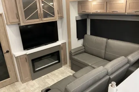 Grand Design Momentum  Toy Hauler