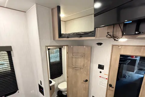 Grand Design Momentum  Toy Hauler