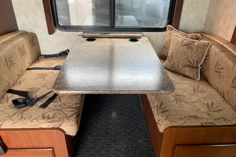 Shelley's Fleetwood Tioga  Class C