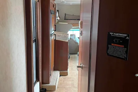 Shelley's Fleetwood Tioga  Class C