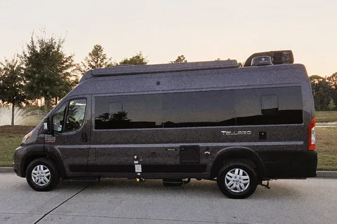 Recreate's Tellaro 21ft Class B