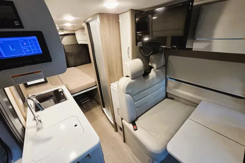 Recreate's Tellaro 21ft Class B