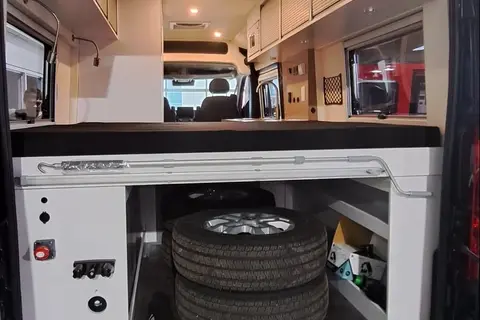 VanExplore