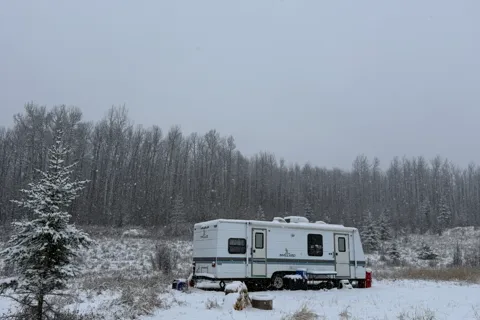 *Family Friendly, Pet friendly*Mallard 27foot Travel Trailer