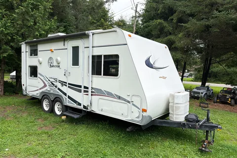 Frank’s Forest River Surveyor Travel Trailer