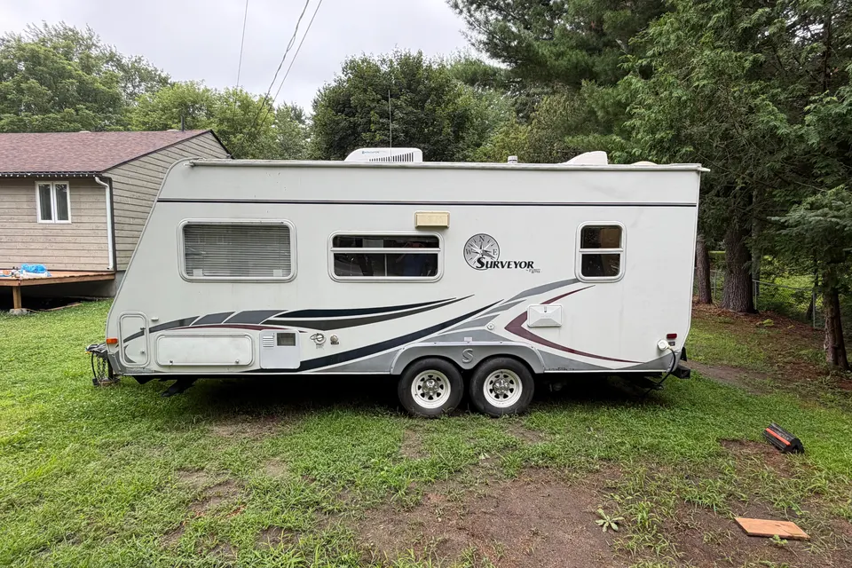 Frank’s Forest River Surveyor Travel Trailer