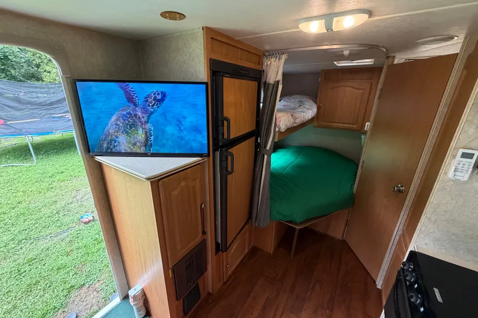 Frank’s Forest River Surveyor Travel Trailer