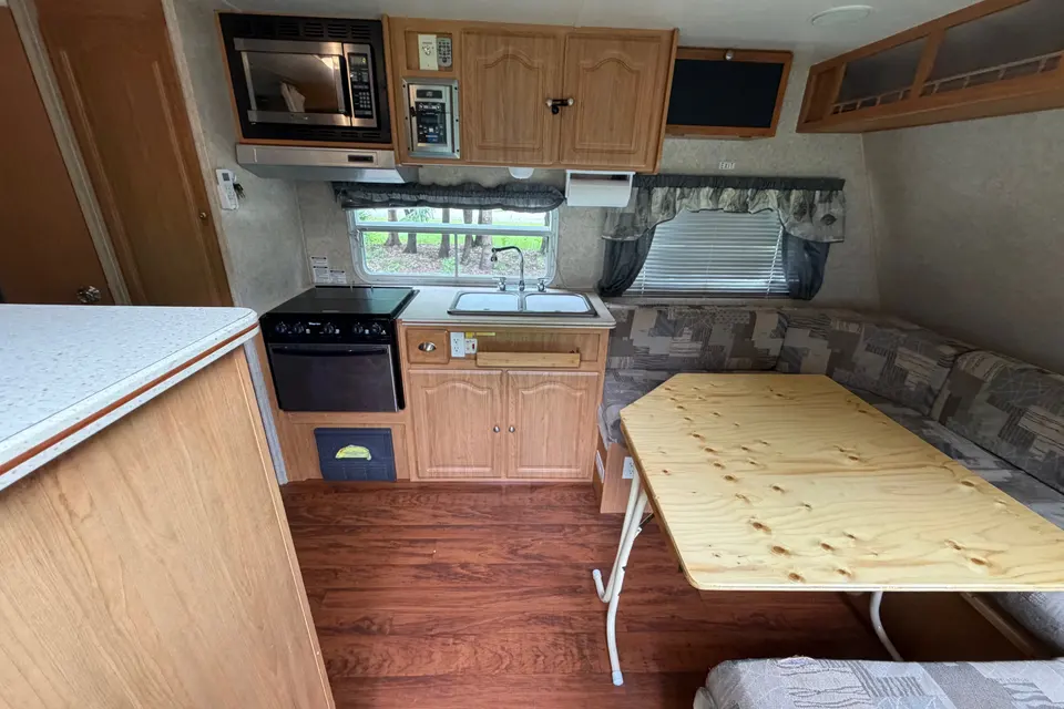 Frank’s Forest River Surveyor Travel Trailer