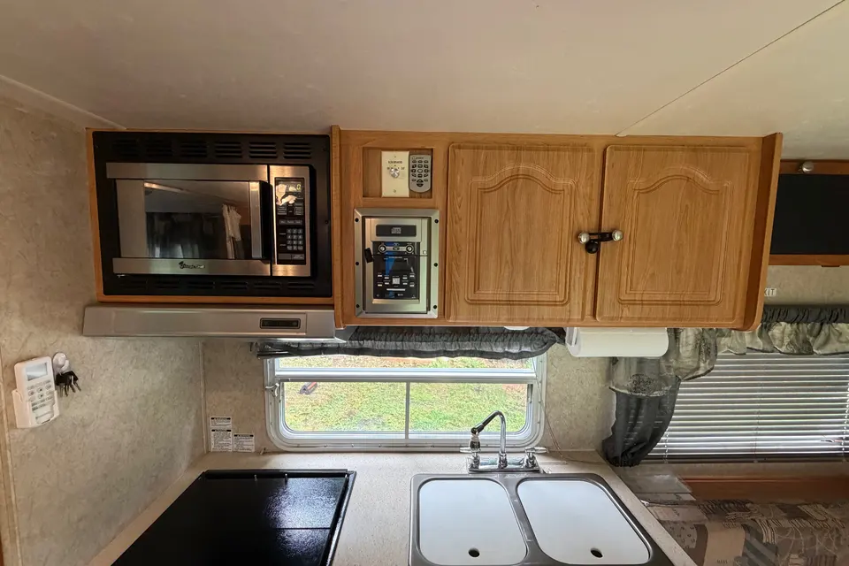 Frank’s Forest River Surveyor Travel Trailer