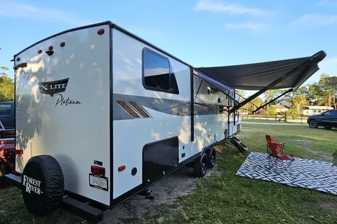 Dustin's Forest River Forest Wildwood Travel Trailer