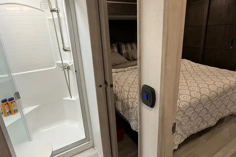 2025 Kings Kastle RV Dog friendly, DELIVER AND SET UP ONLY
