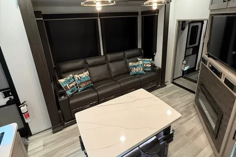 2025 Kings Kastle RV Dog friendly, DELIVER AND SET UP ONLY