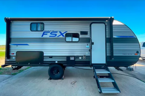 Centavo-Forest River Salem FSX Travel Trailer