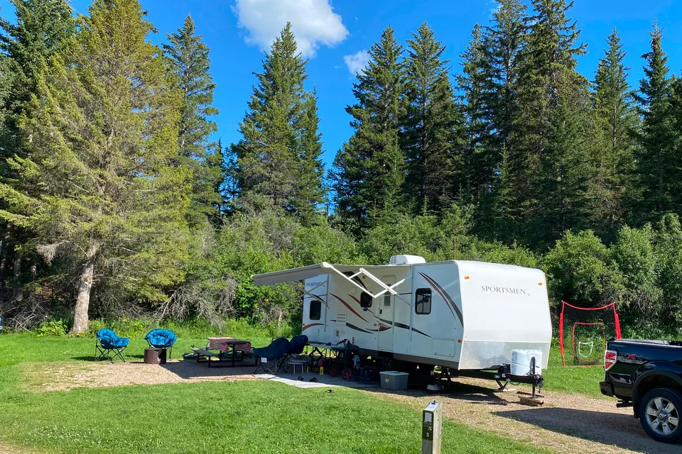 Hilary the 2nd - Clean 28’ Travel Trailer