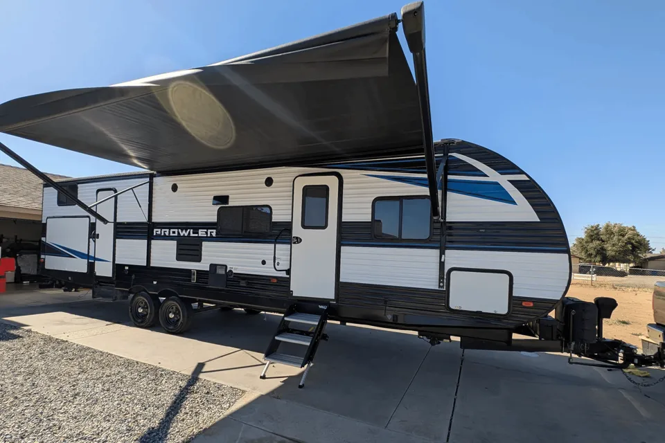 Heartland Prowler 320bh Travel Trailer