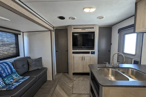 Heartland Prowler 320bh Travel Trailer
