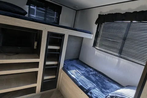 Heartland Prowler 320bh Travel Trailer