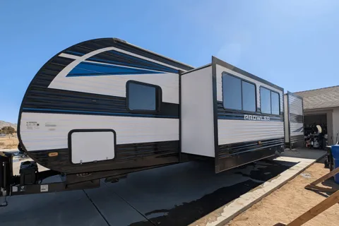 Heartland Prowler 320bh Travel Trailer