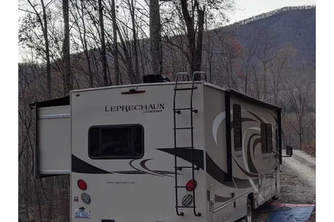 Lucky Coachmen Leprechaun Class C