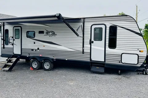 2021 26ft Travel Trailer