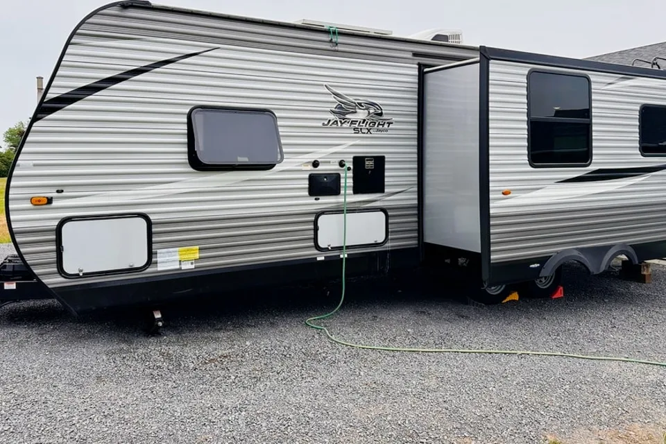 2021 26ft Travel Trailer
