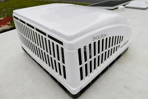2021 26ft Travel Trailer