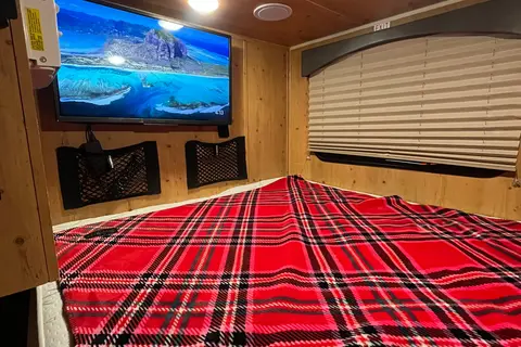 Pingkan's Sunray Classic Trailer