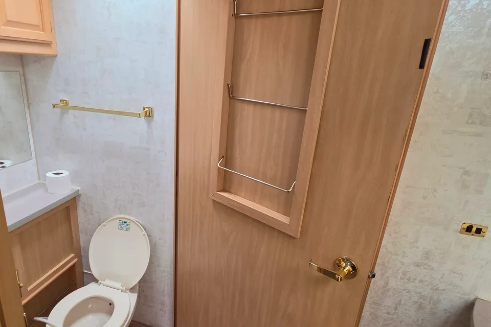 Y2K EXPRESS