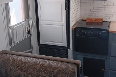Sha-she-sha the Cozy Camper
