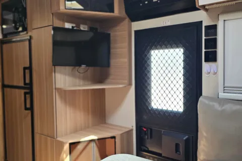Black Series HQ21 2023 | Roulotte à Louer/Trailer for Rent | Rabais Longs Séjours/Long Stay Rebate