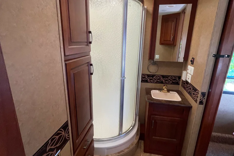 Jackpot Joe's RV #6 (Choctaw Express) UNLIMITED MILES! 31ft