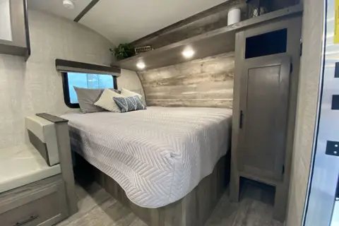 Your Starcraft 19BH Travel Trailer Vacation!