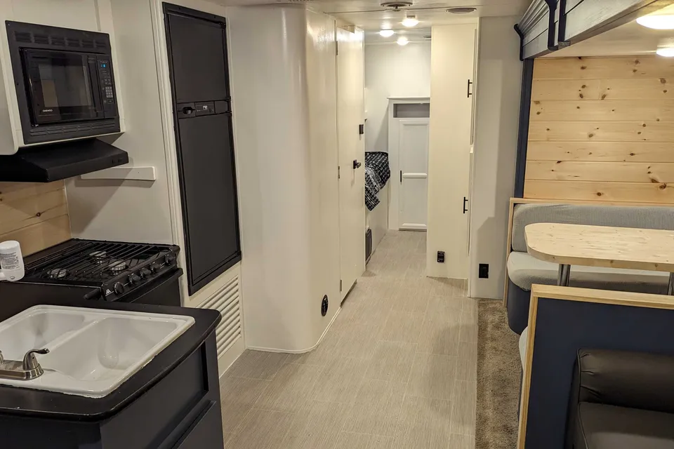 James's Dutchmen Kodiak Travel Trailer