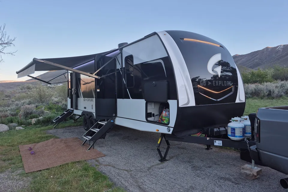 Luxury Family Rv Wayfinder Go Explore X252 Travel Trailer