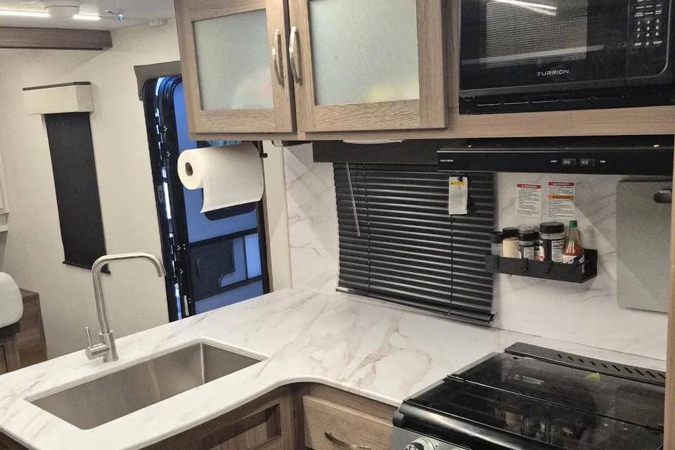 Luxury Family Rv Wayfinder Go Explore X252 Travel Trailer
