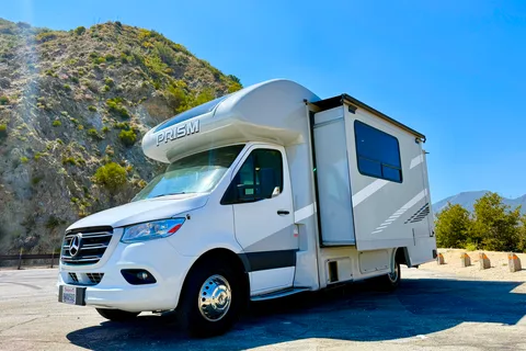 Mercedes Coachmen Prism Select 24CB