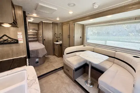 Mercedes Coachmen Prism Select 24CB