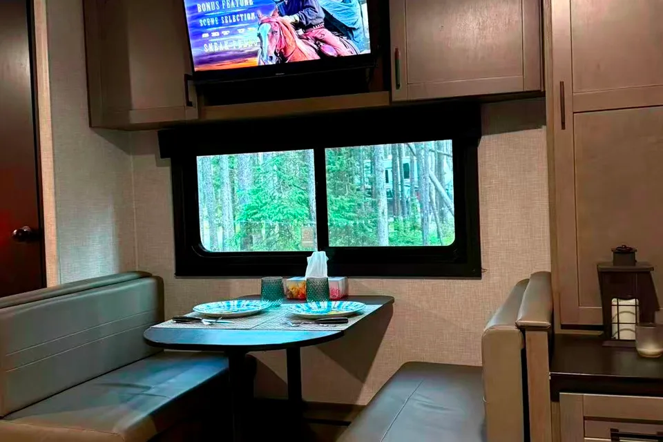 Starcraft Autumn ridge 27bhp