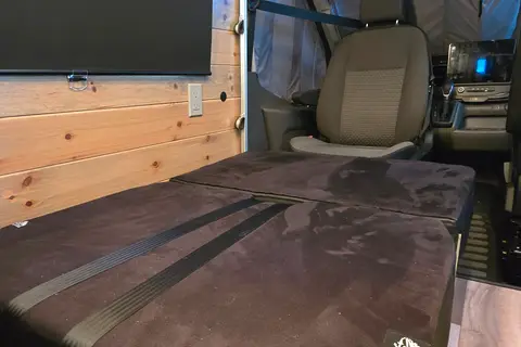 Nomad Retreat | 4-Season Premium Ford Transit AWD
