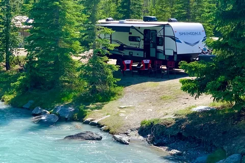 Freddy's Keystone Springdale 282BH Travel Trailer