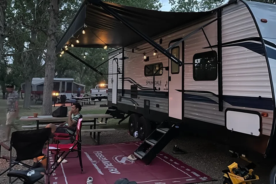 Freddy's Keystone Springdale 282BH Travel Trailer