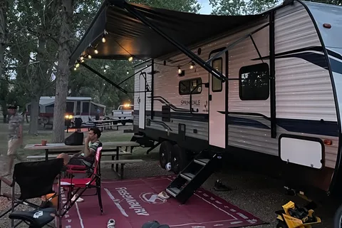 Freddy's Keystone Springdale 282BH Travel Trailer