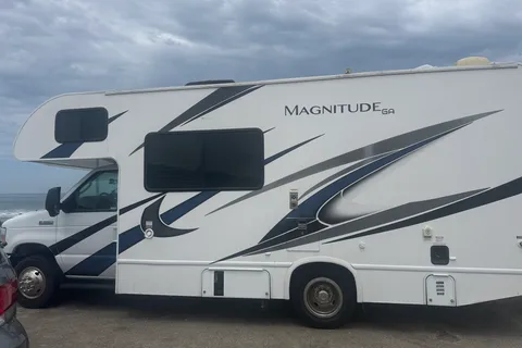 HieuDung's Thor Motor Coach 2022 magnitude ga22 Class C