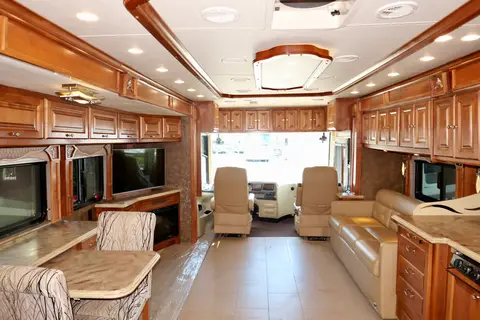 Tiffin Phaeton Luxury Motor Coach