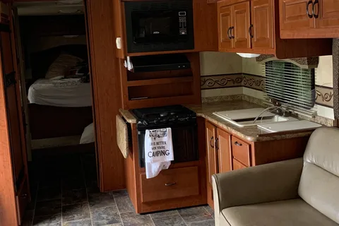 KAREN's Thor Motor Coach Hurricane Class A